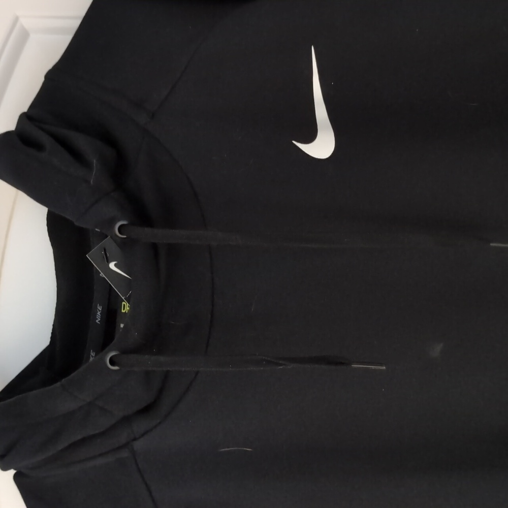 BRAND NEW WITH TAGS Nike Hoodie - Picture 2 of 7